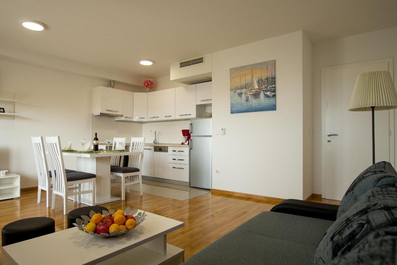 Apartments Mattea Makarska Exterior photo