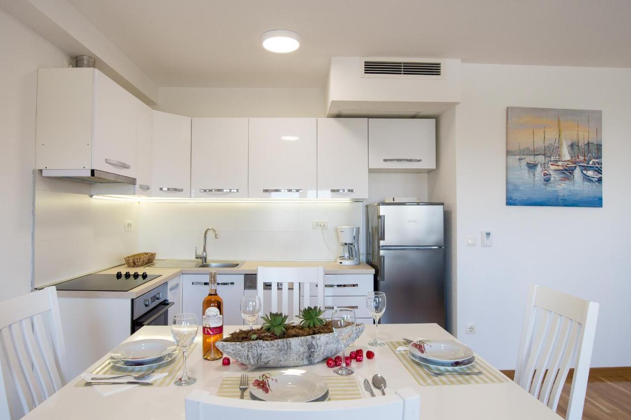 Apartments Mattea Makarska Exterior photo