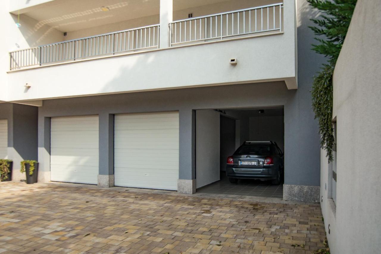 Apartments Mattea Makarska Exterior photo