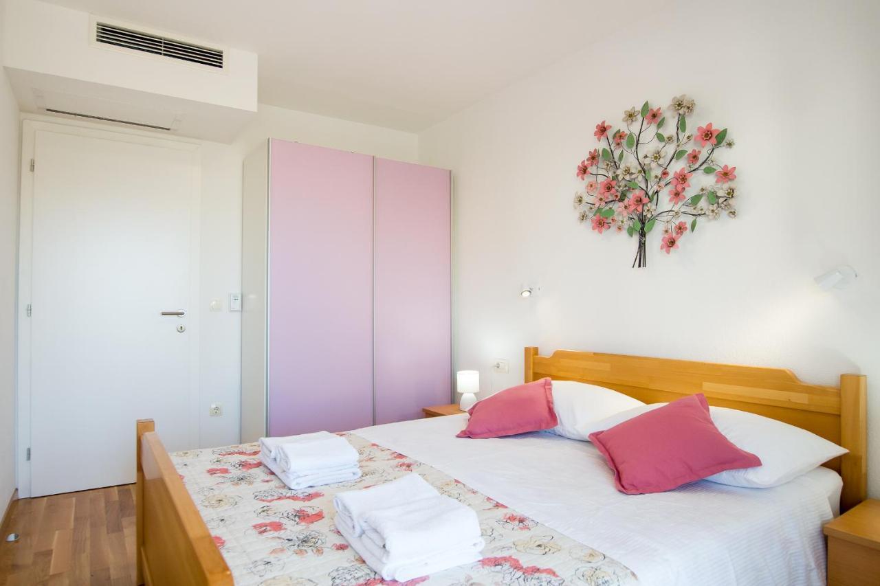 Apartments Mattea Makarska Exterior photo