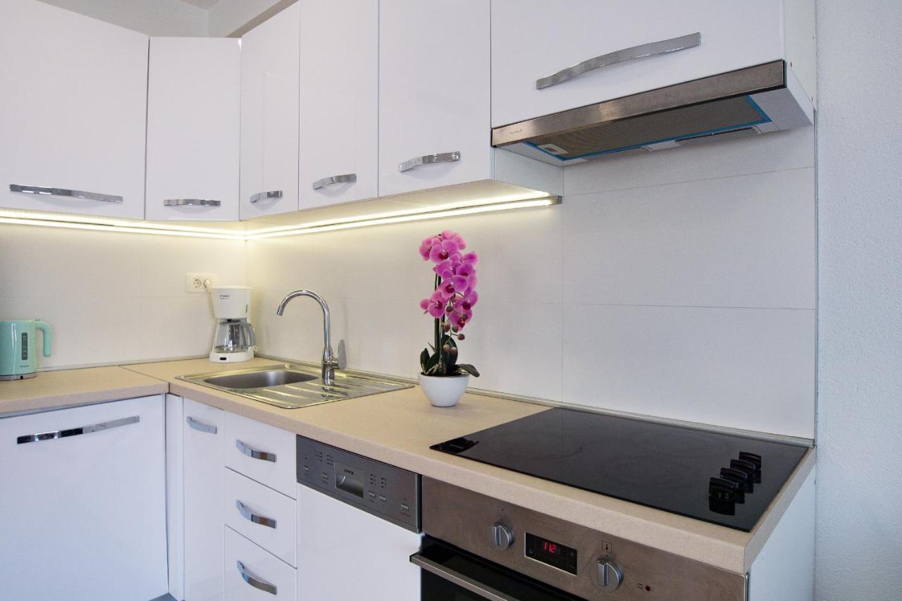 Apartments Mattea Makarska Exterior photo